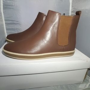 Aerosole's women Brown leather high top Women Sneaker